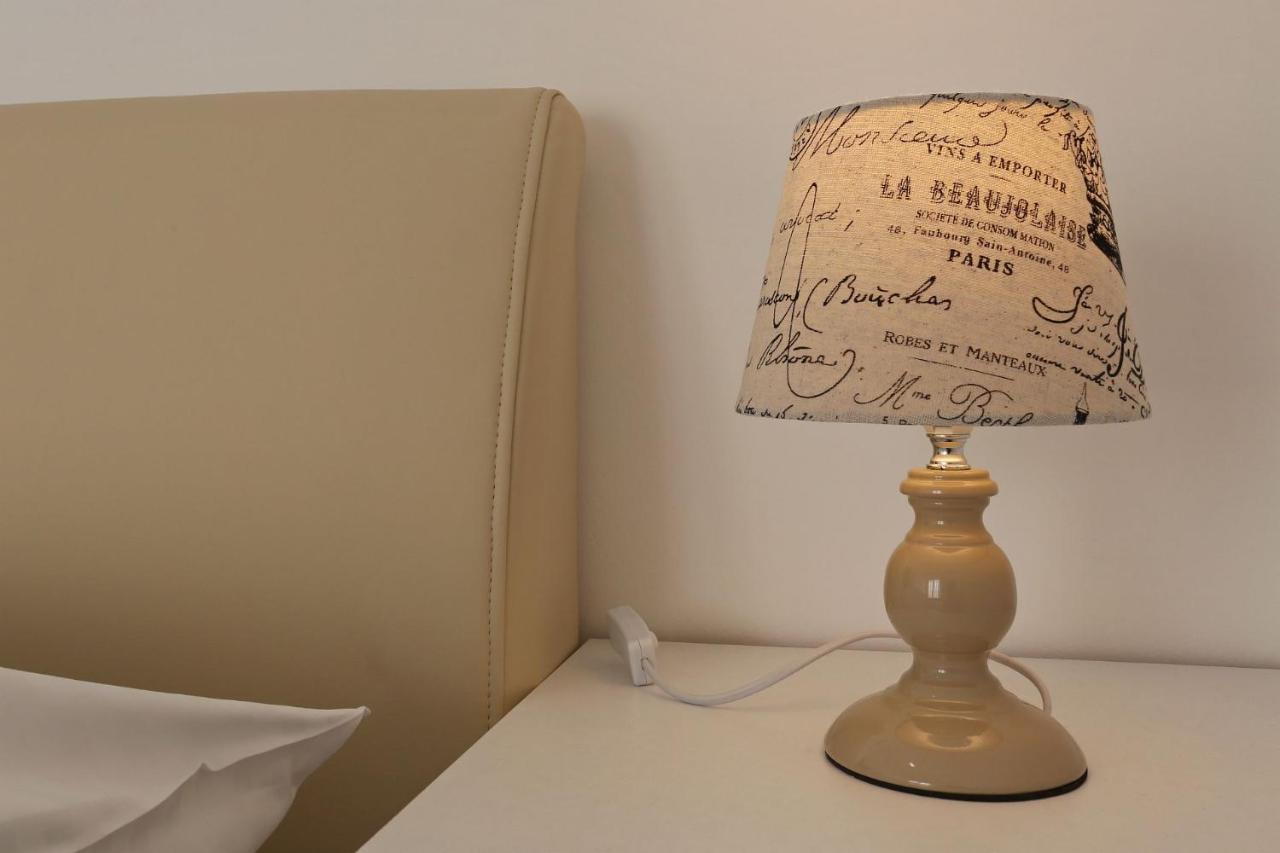 Apartments Lisac ヴィル エクステリア 写真